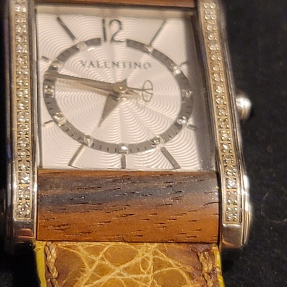 Valentino Ebony Collection Watch with 48 diamonds and original Crocodile Strap - Picture 3 of 10